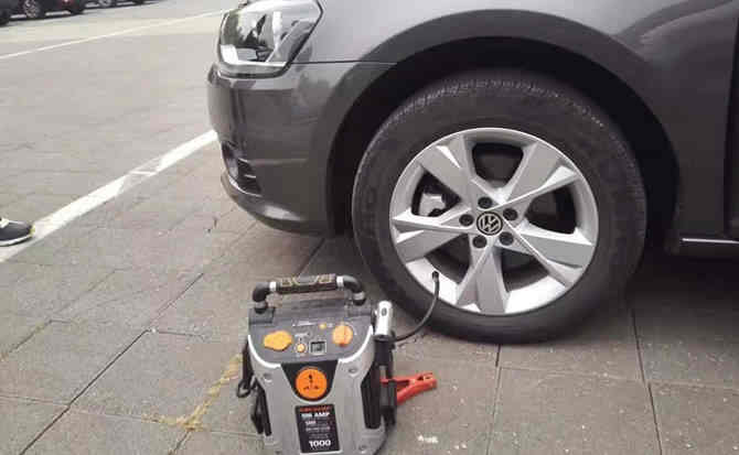 界首汽车搭电案例